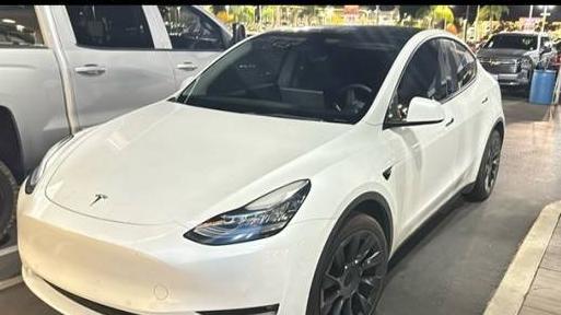 TESLA MODEL Y 2022 7SAYGDEE2NF374339 image